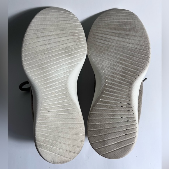 Allbirds Wool Runners - Picture 8 of 8